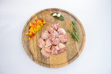 Carica l'immagine nel visualizzatore di Gallery, SPEZZATINO DI POLLO