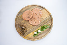 Carica l'immagine nel visualizzatore di Gallery, HAMBURGER DI POLLO E FUNGHI